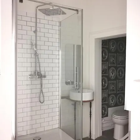 117m2 - Spacieux Et Lumineux *